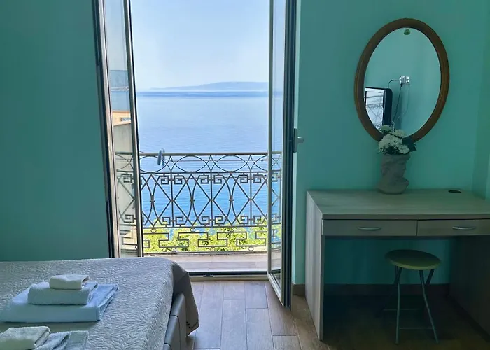 Nel Blu Dipinto Di Blu *