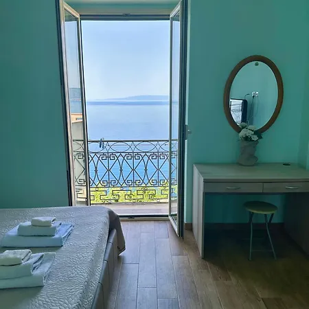 Nel Blu Dipinto Di Blu *